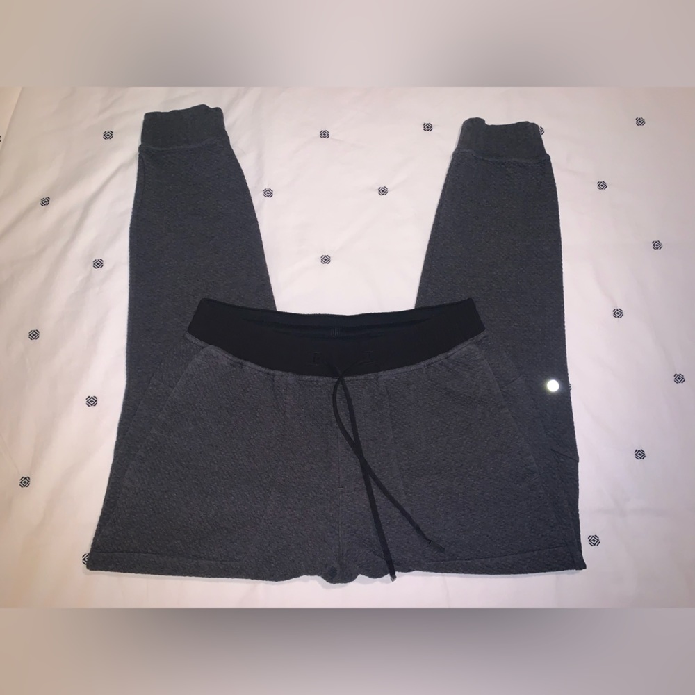 Lulu Lemon Mens lounge pants